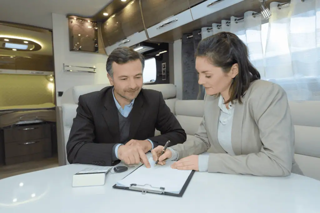 Kaufvertrag beim Wohnmobil